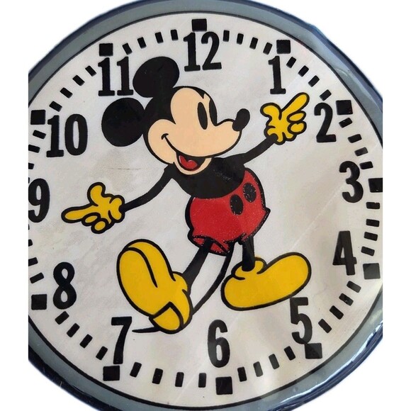 VINTAGE Walt Disney MIickey Mouse Small VINYL PURSE Round Watch Face HONG KONG - Picture 2 of 5